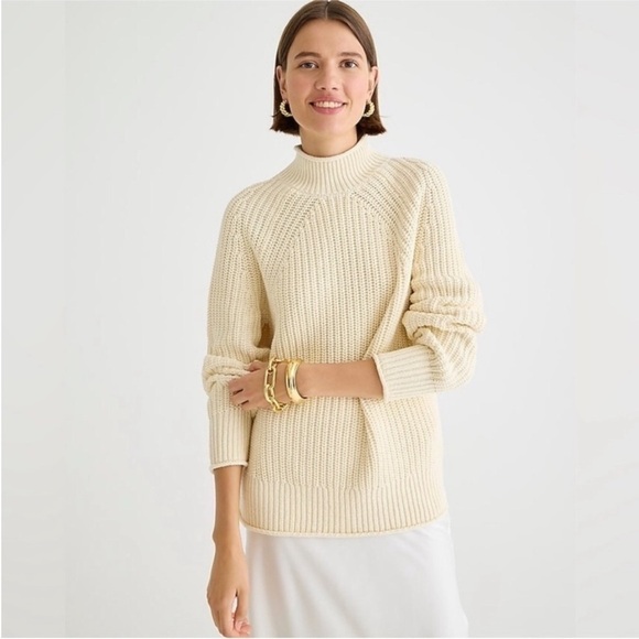 J. Crew Relaxed Roll Neck Sweater Cream Cableknit Pullover BE159 - Picture 1 of 6